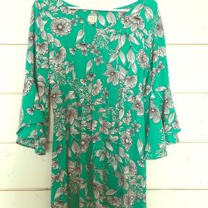 Green long sleeve dress